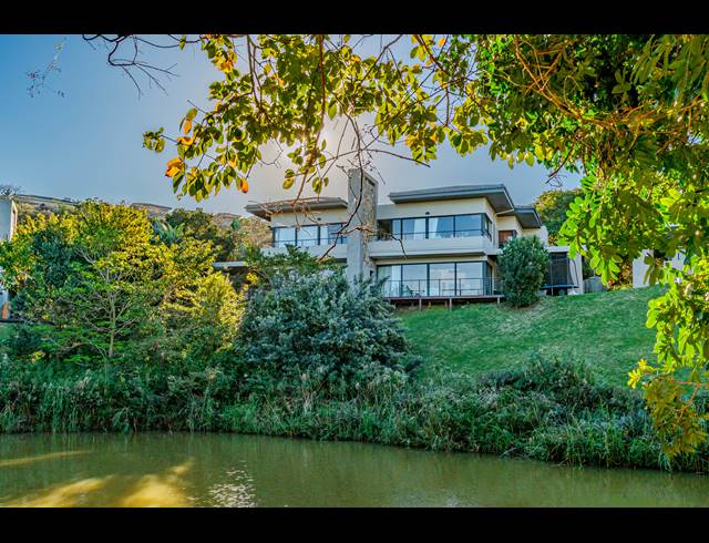 3 BEDROOM DUPLEX FOR SALE IN BRETTENWOOD COASTAL ESTATE